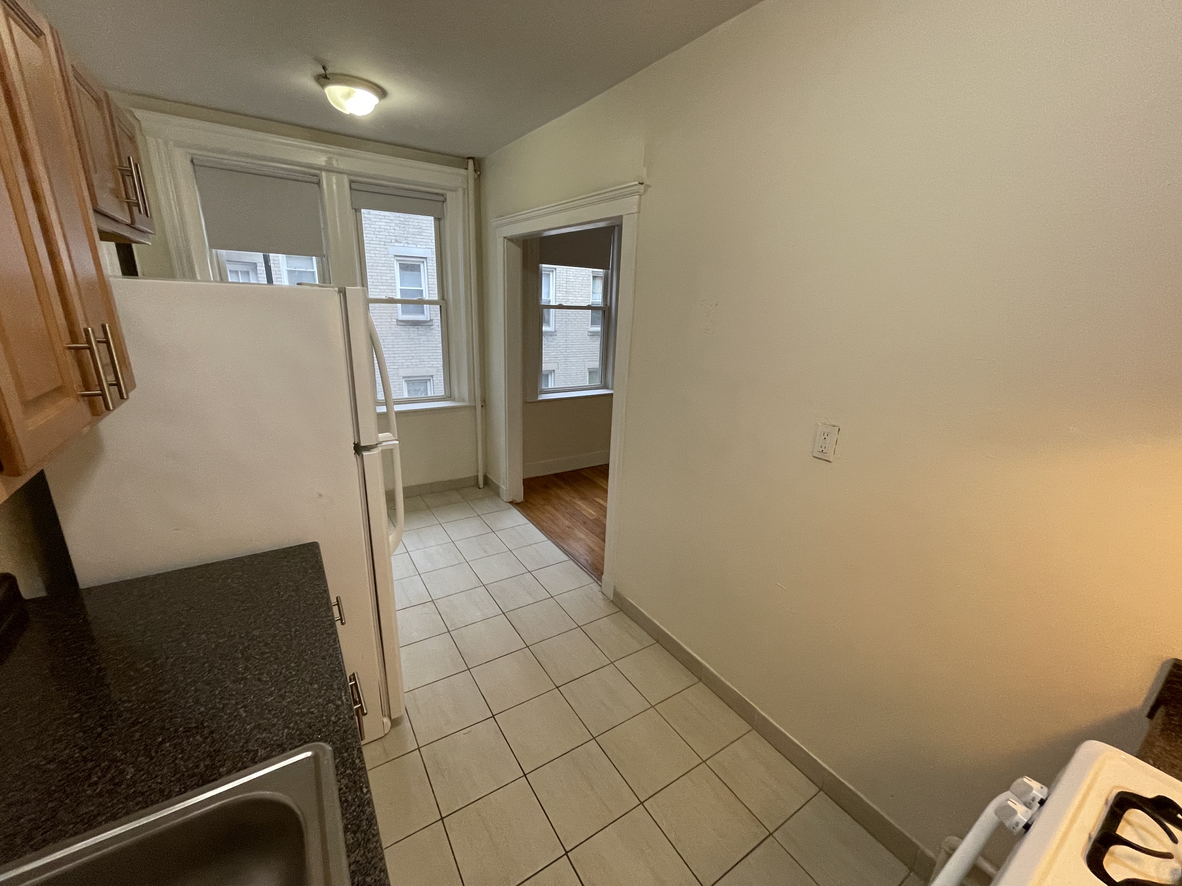 131 Washington St, Brighton