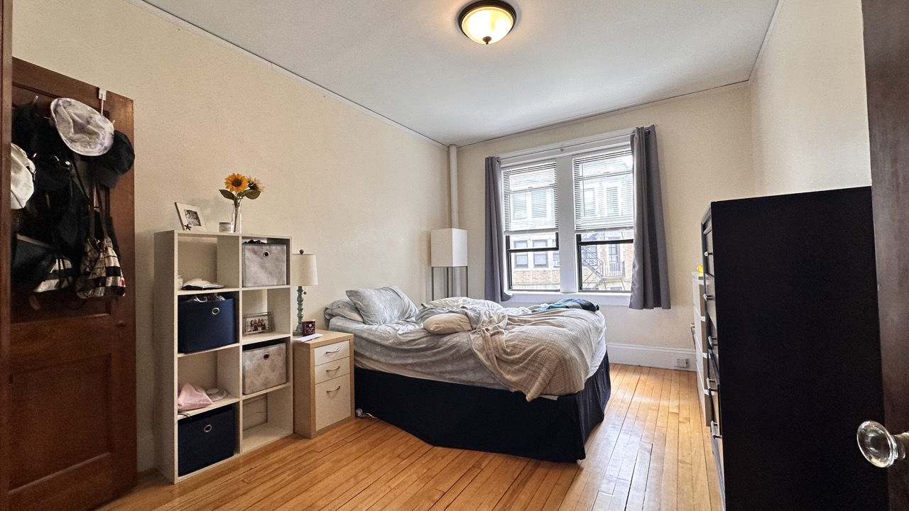 124 Babcock St, Coolidge Corner