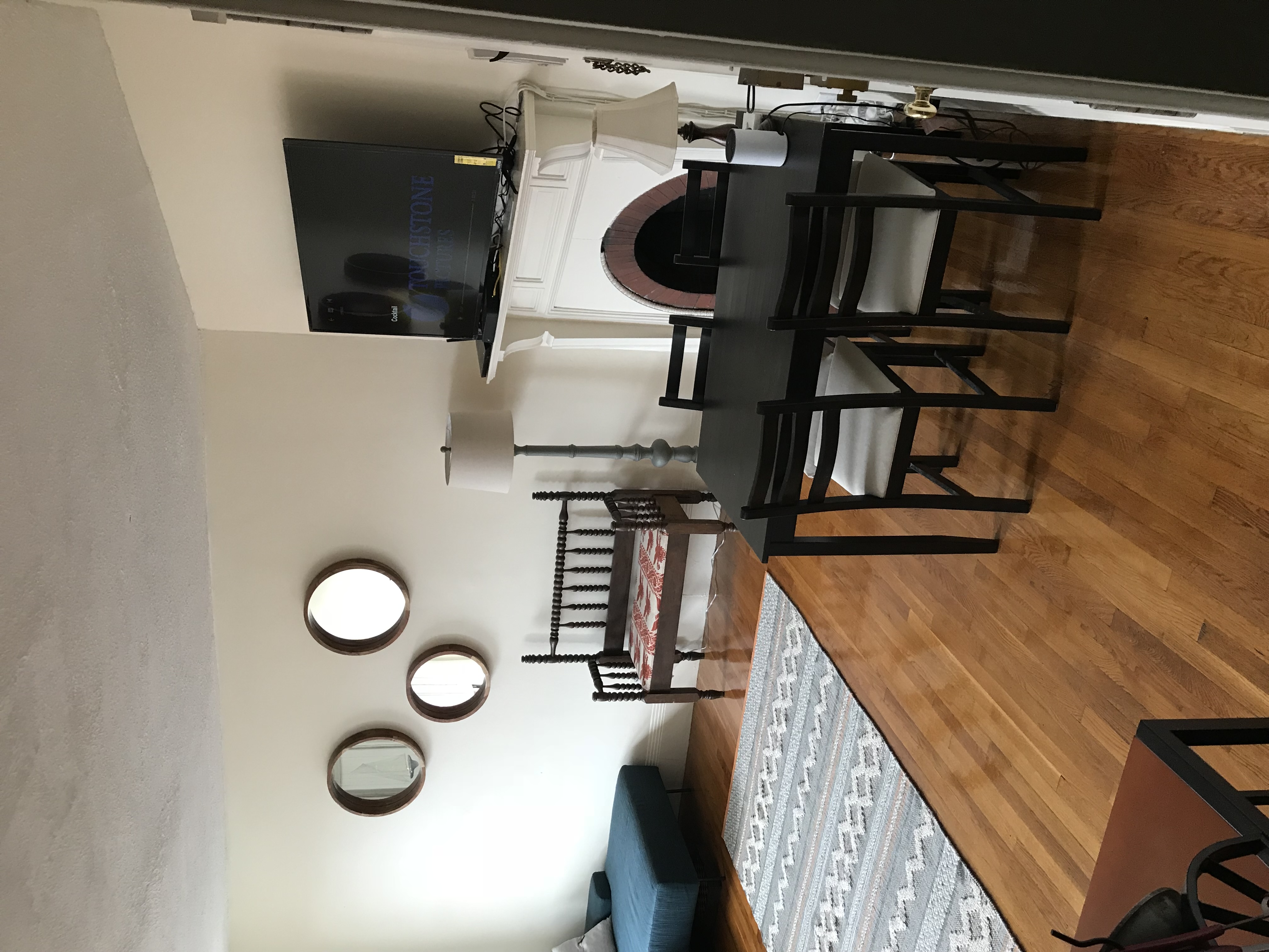 308 Newbury St, Back Bay