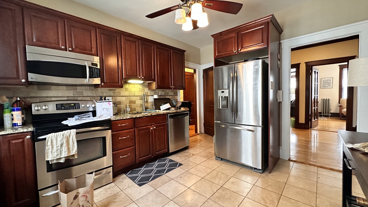 124 Babcock St, Coolidge Corner