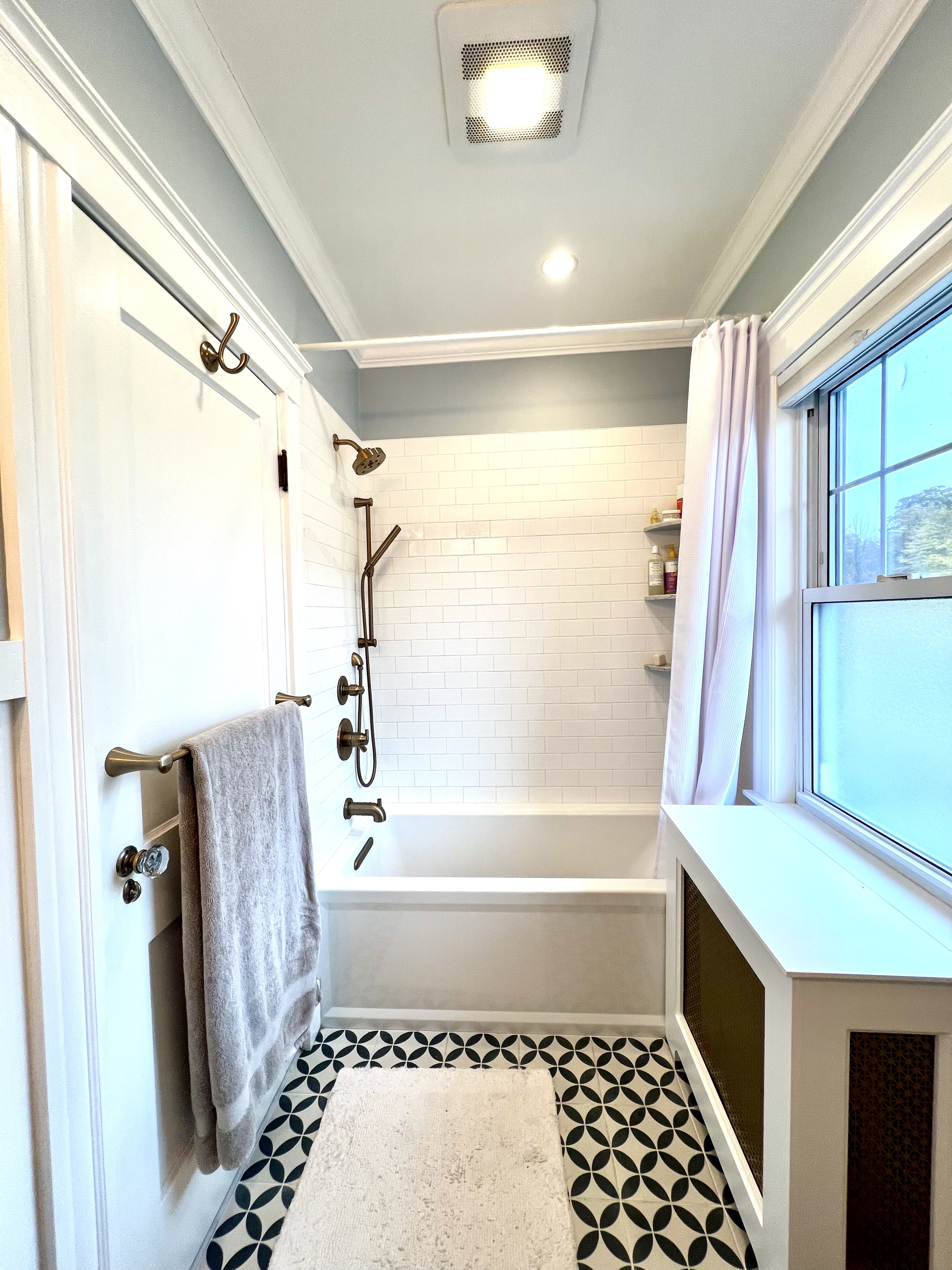 656 West Roxbury, Roslindale