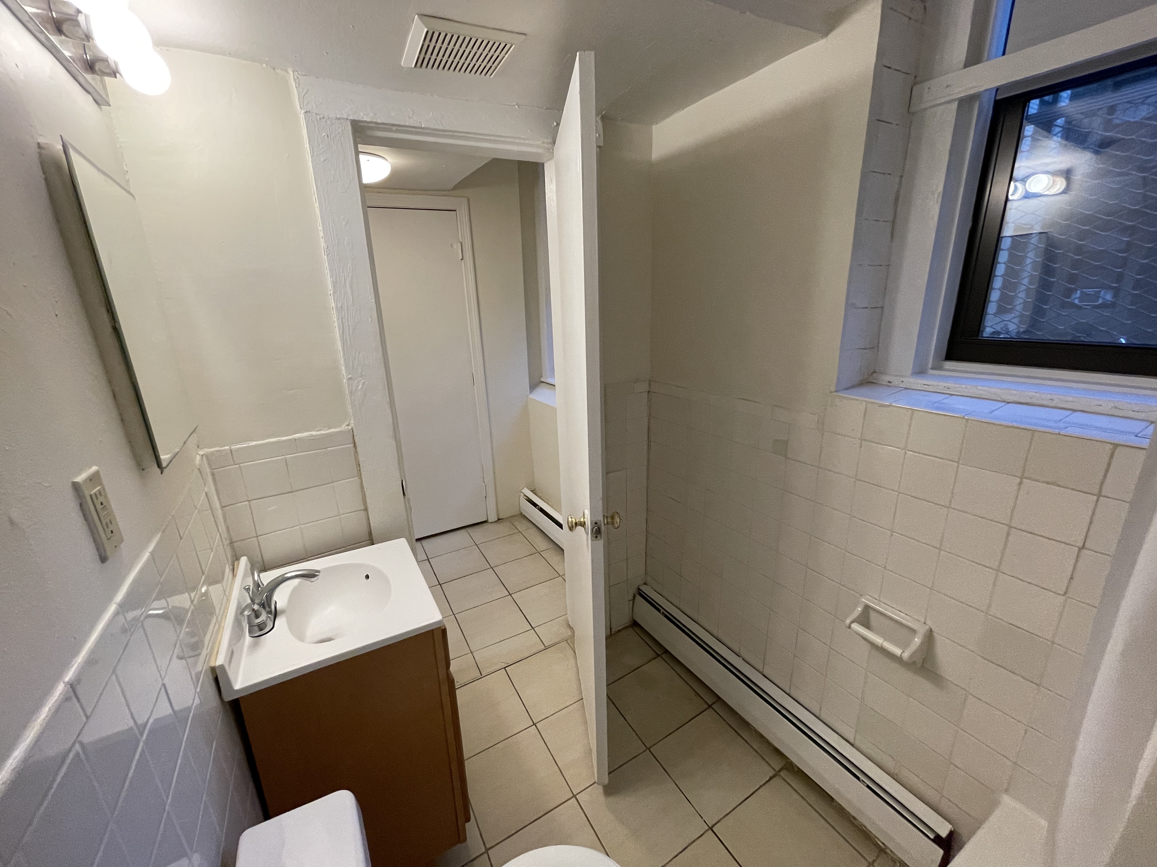 1144 Commonwealth Ave, Allston