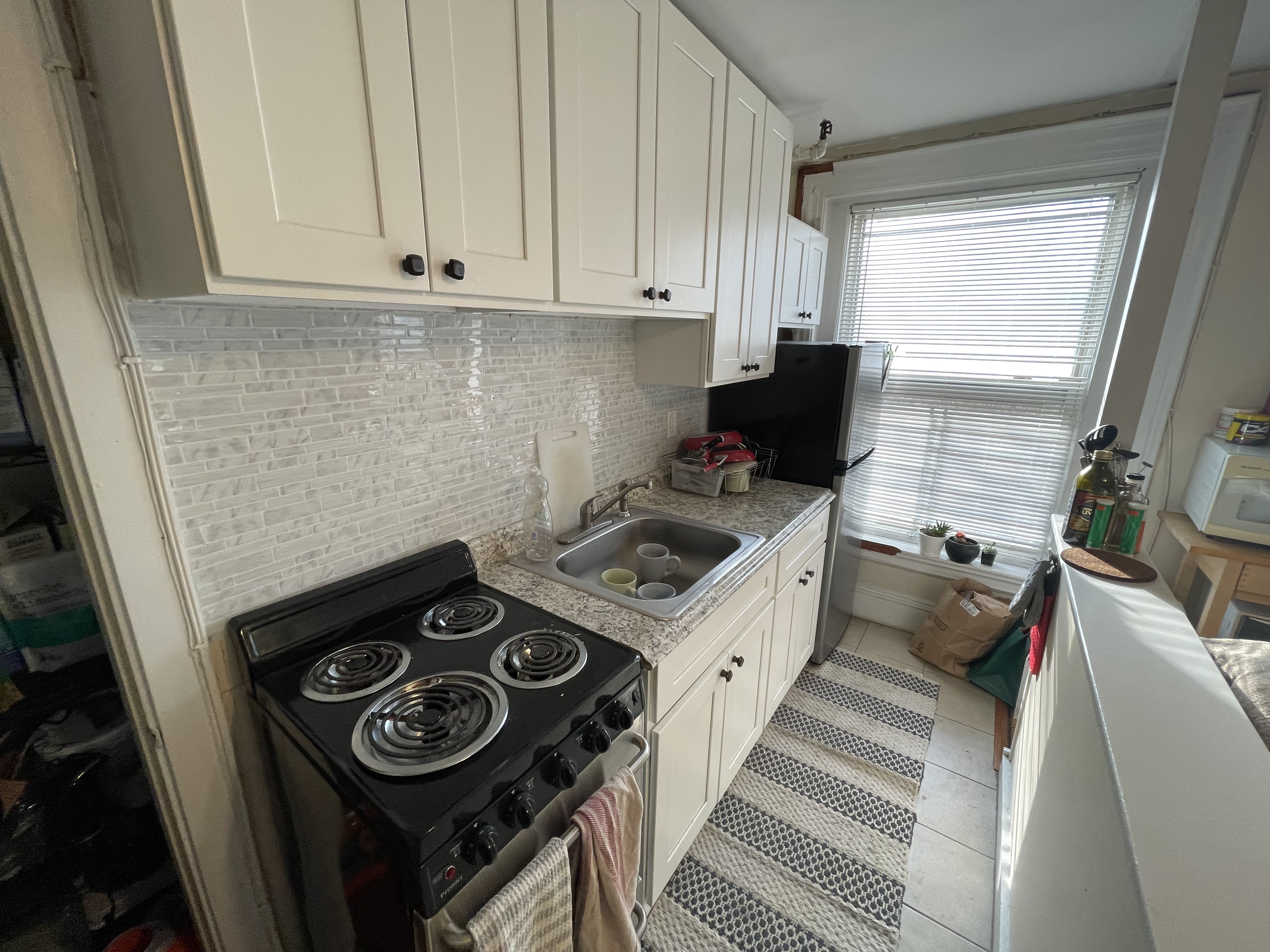 465 Park Dr, Brookline Hills