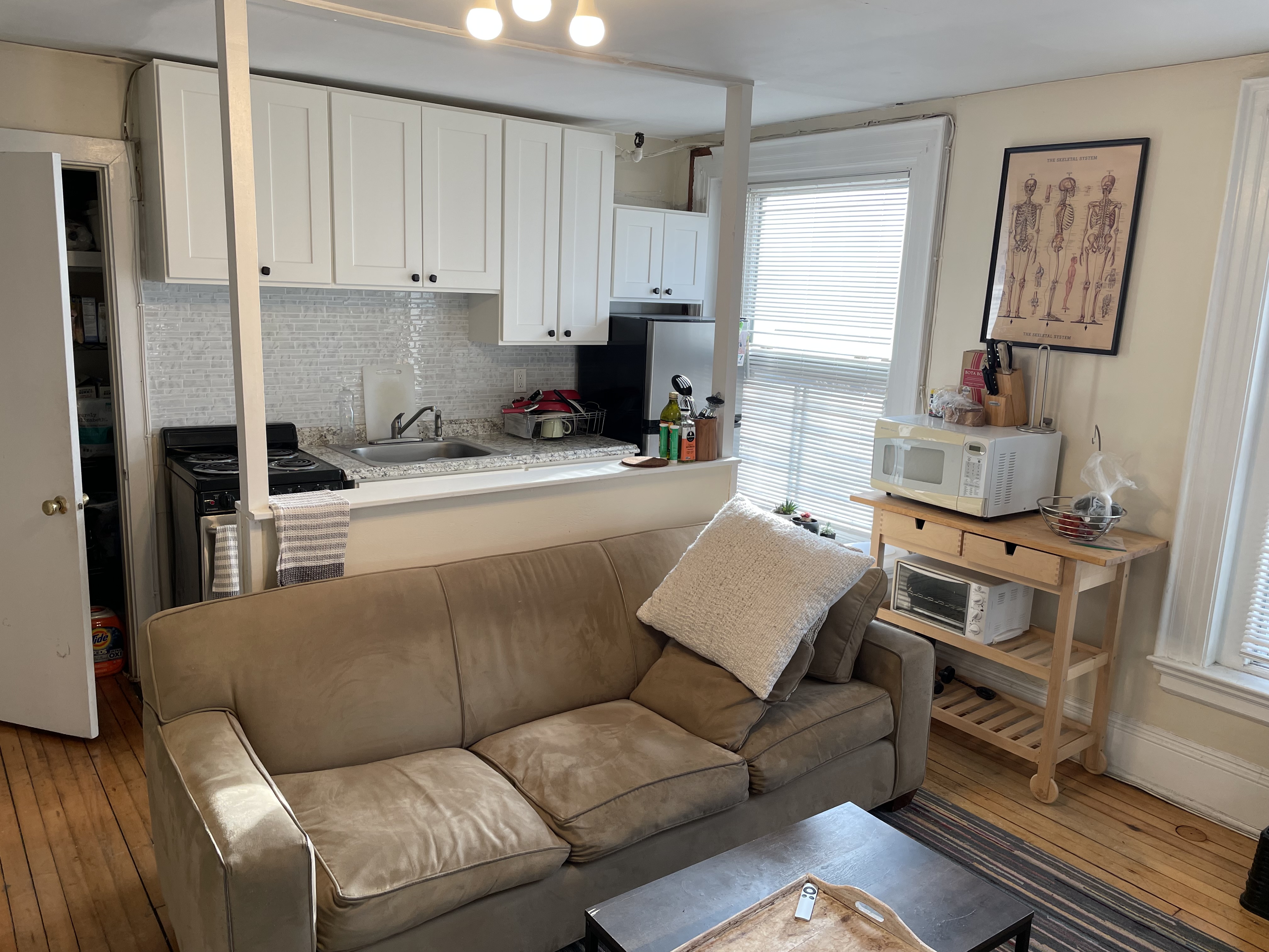 465 Park Dr, Brookline Hills