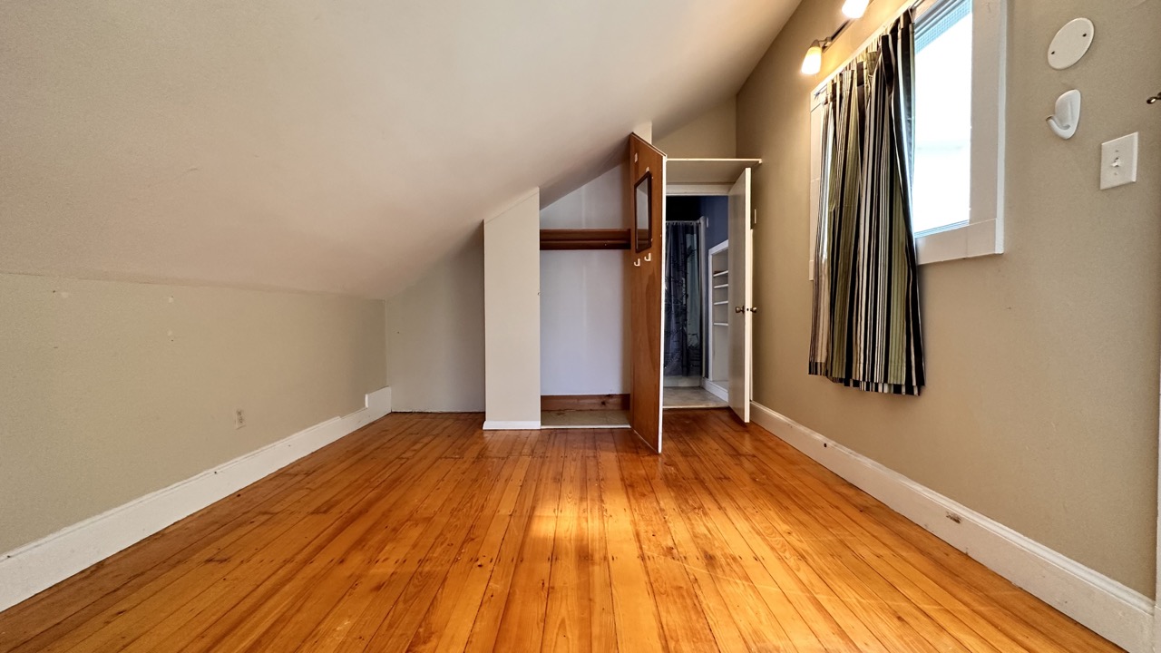 45 Garrison Rd, Washington Square