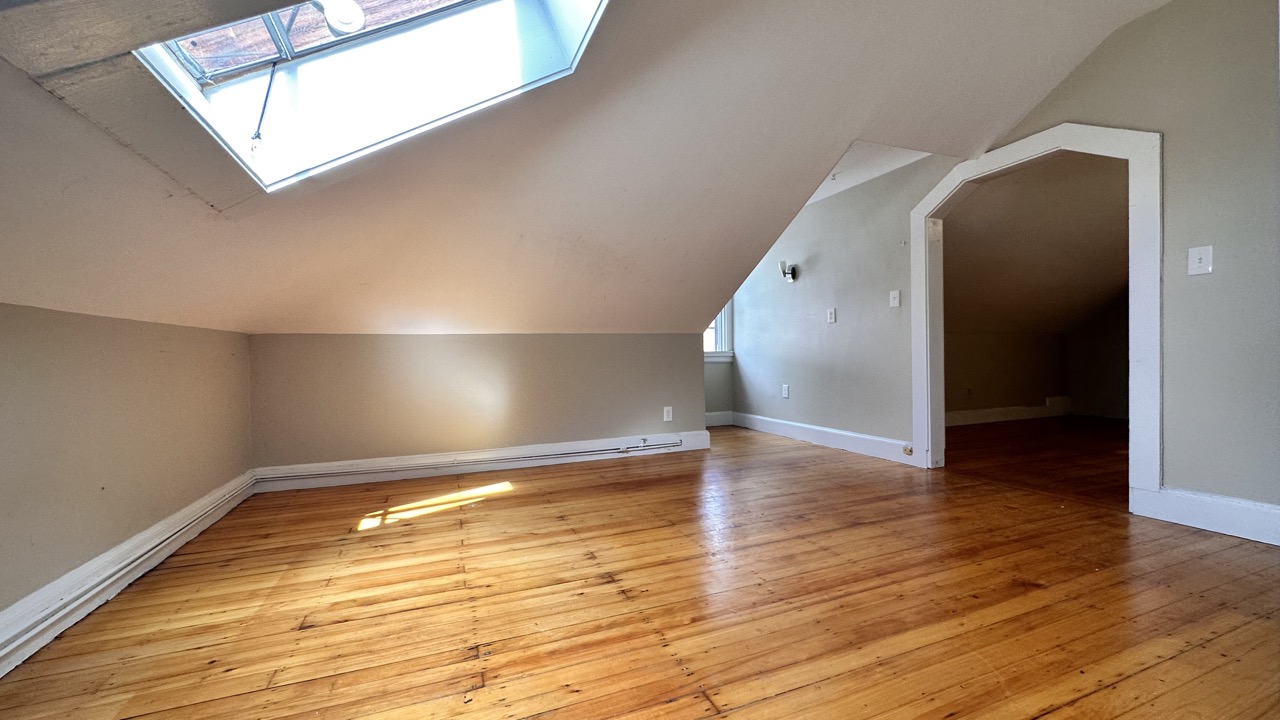 45 Garrison Rd, Washington Square