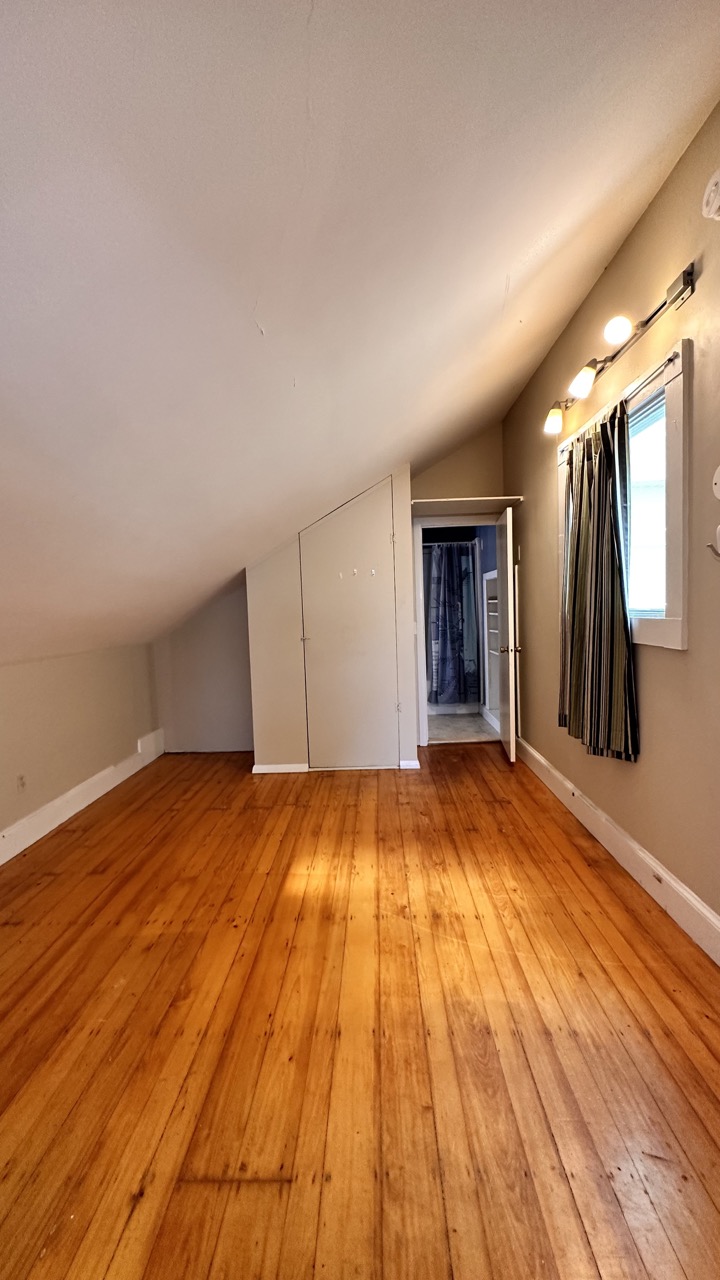 45 Garrison Rd, Washington Square