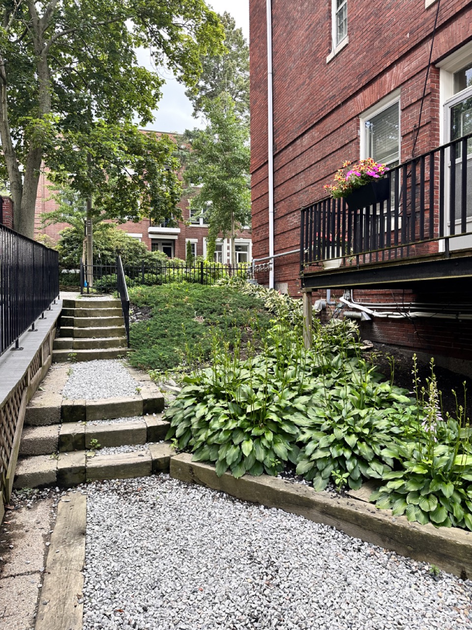 45 Garrison Rd, Washington Square