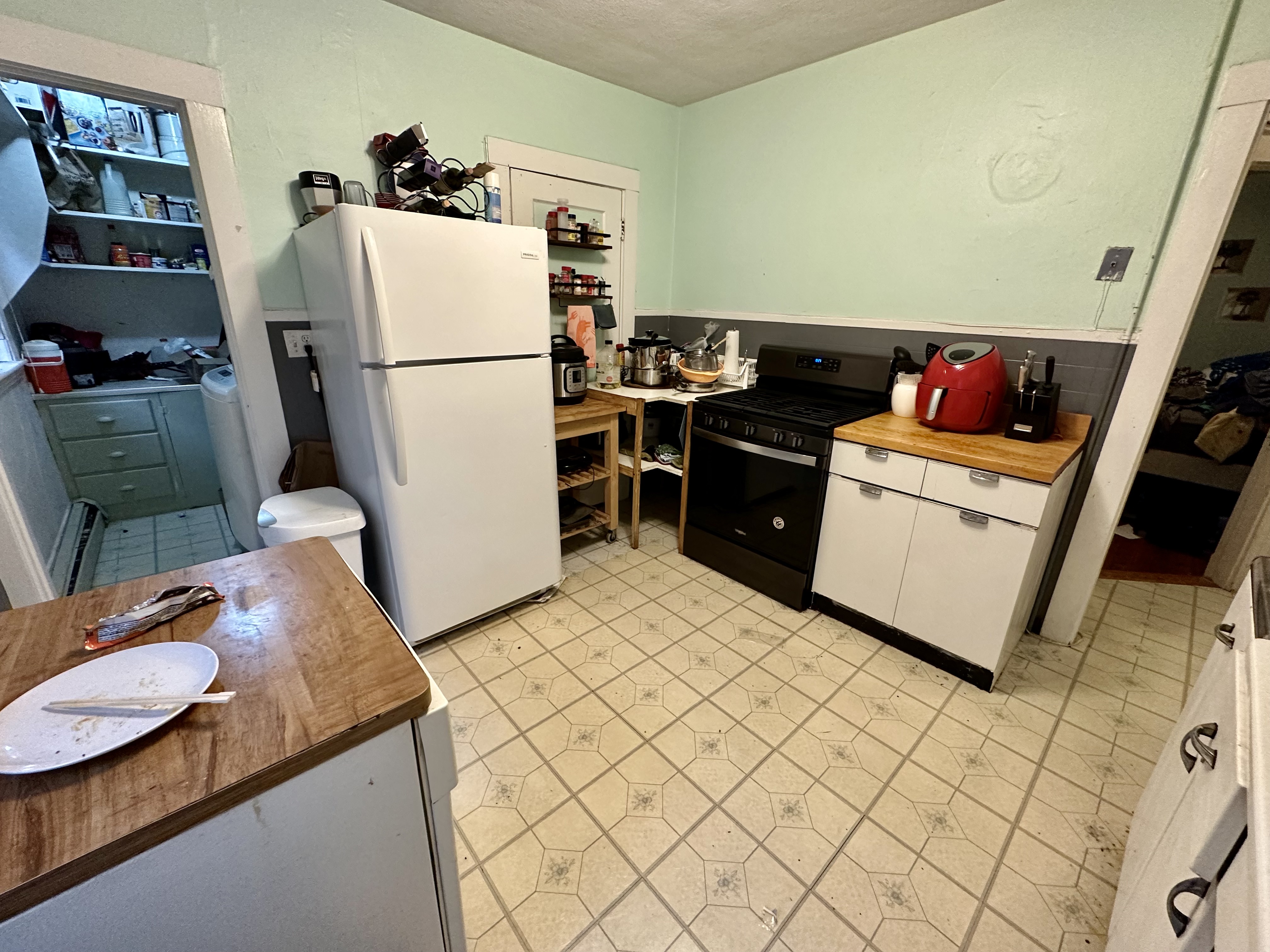 6 Boulevard Ter, Allston