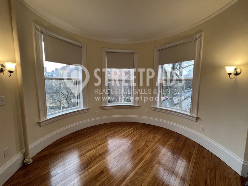 2 Ware St, Mid-Cambridge