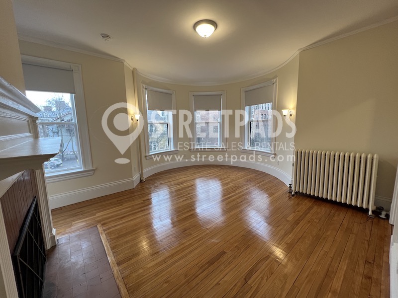 2 Ware St, Mid-Cambridge