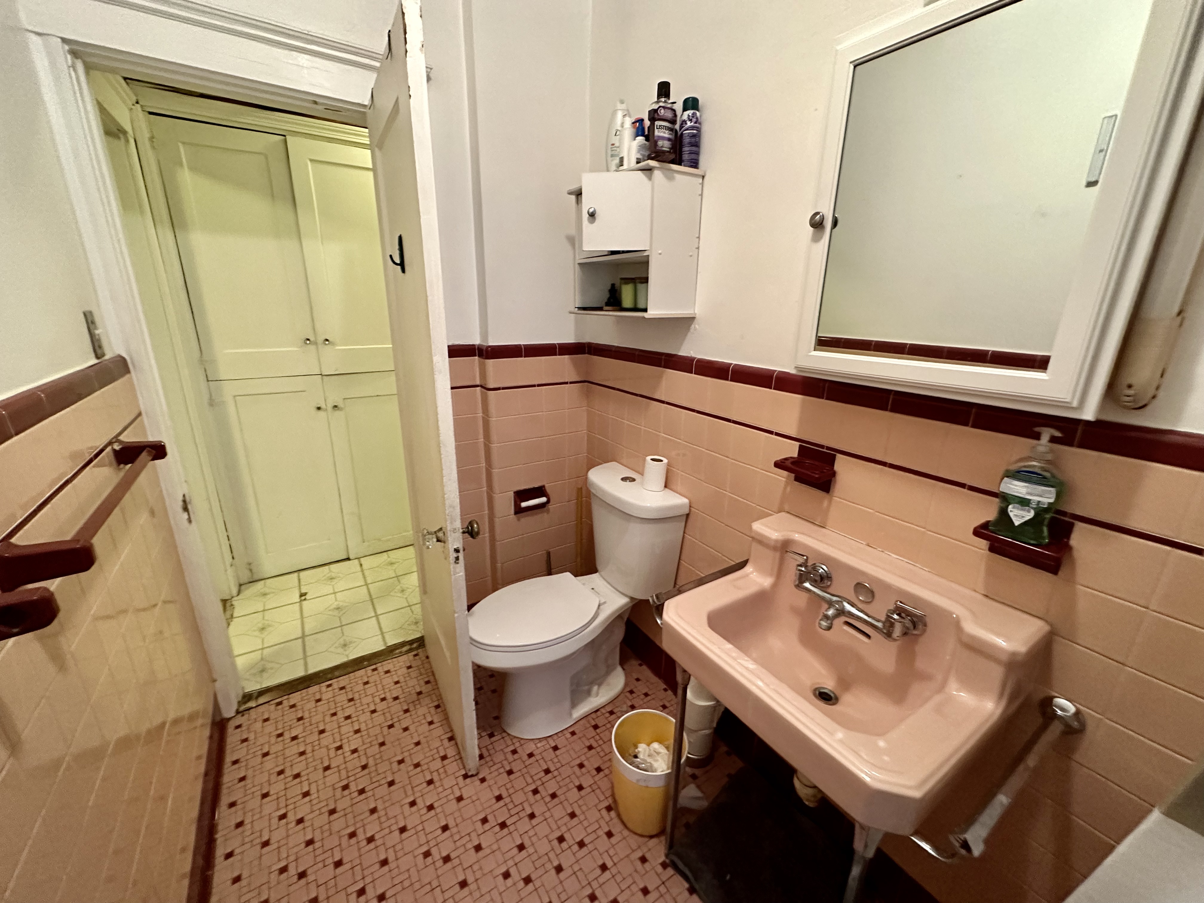 6 Boulevard Ter, Allston