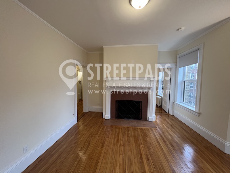 2 Ware St, Mid-Cambridge