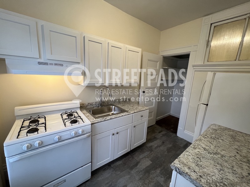 2 Ware St, Mid-Cambridge