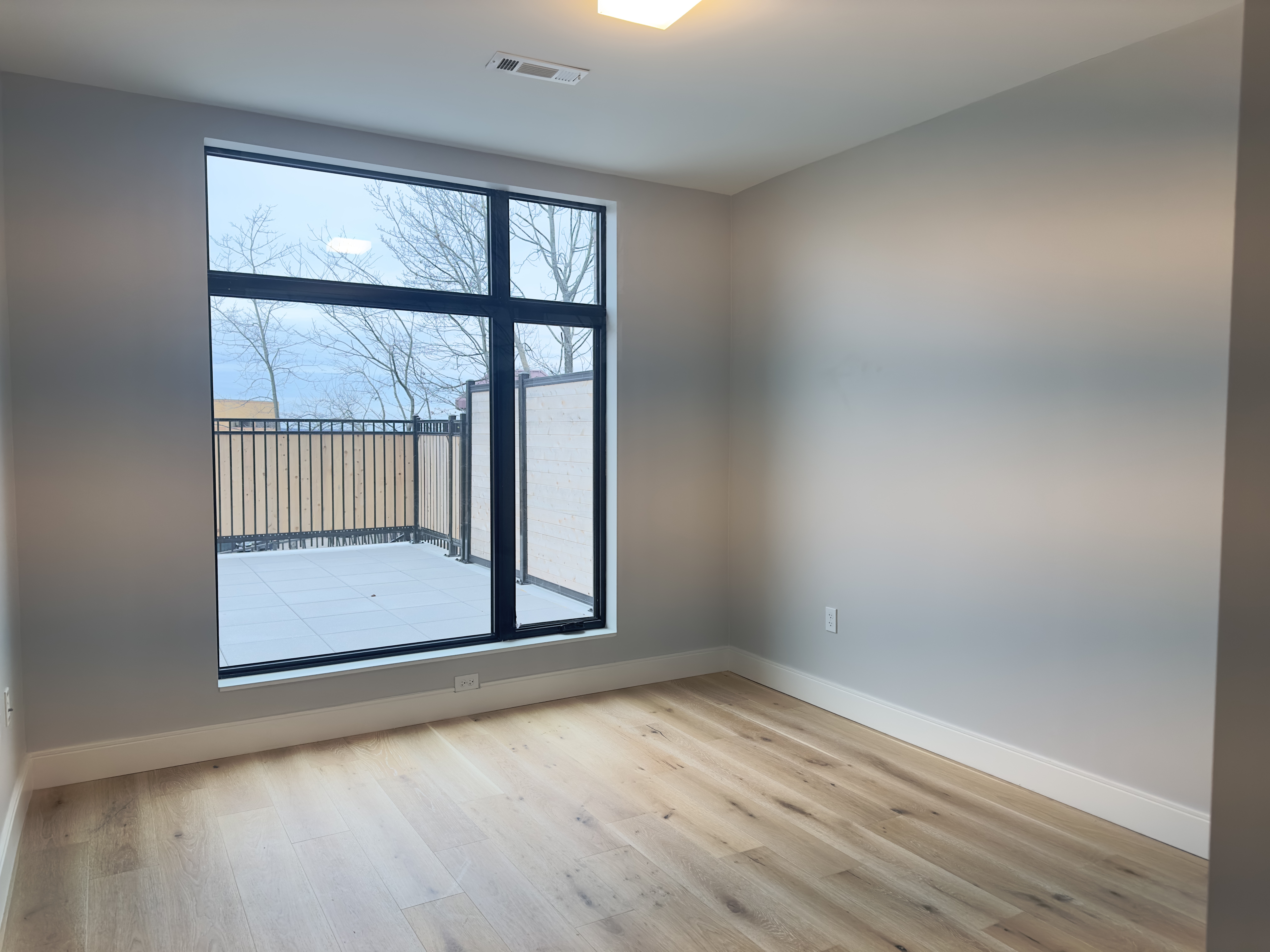 191 Washington St, Brighton