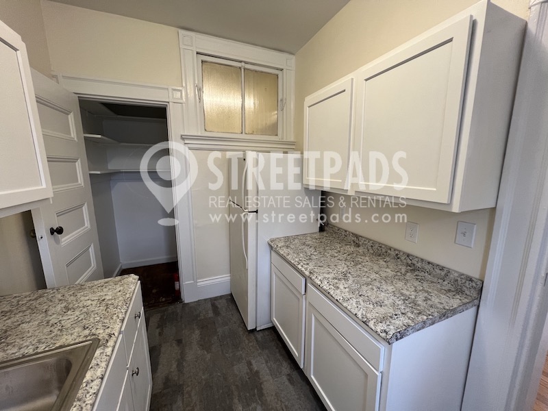 2 Ware St, Mid-Cambridge