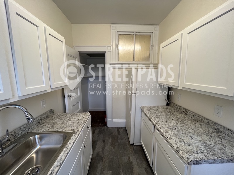 2 Ware St, Mid-Cambridge