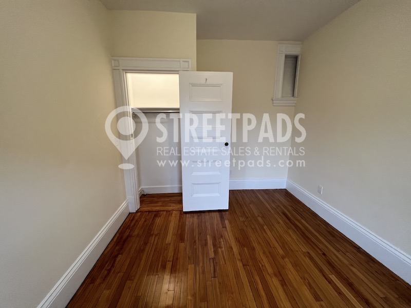 2 Ware St, Mid-Cambridge