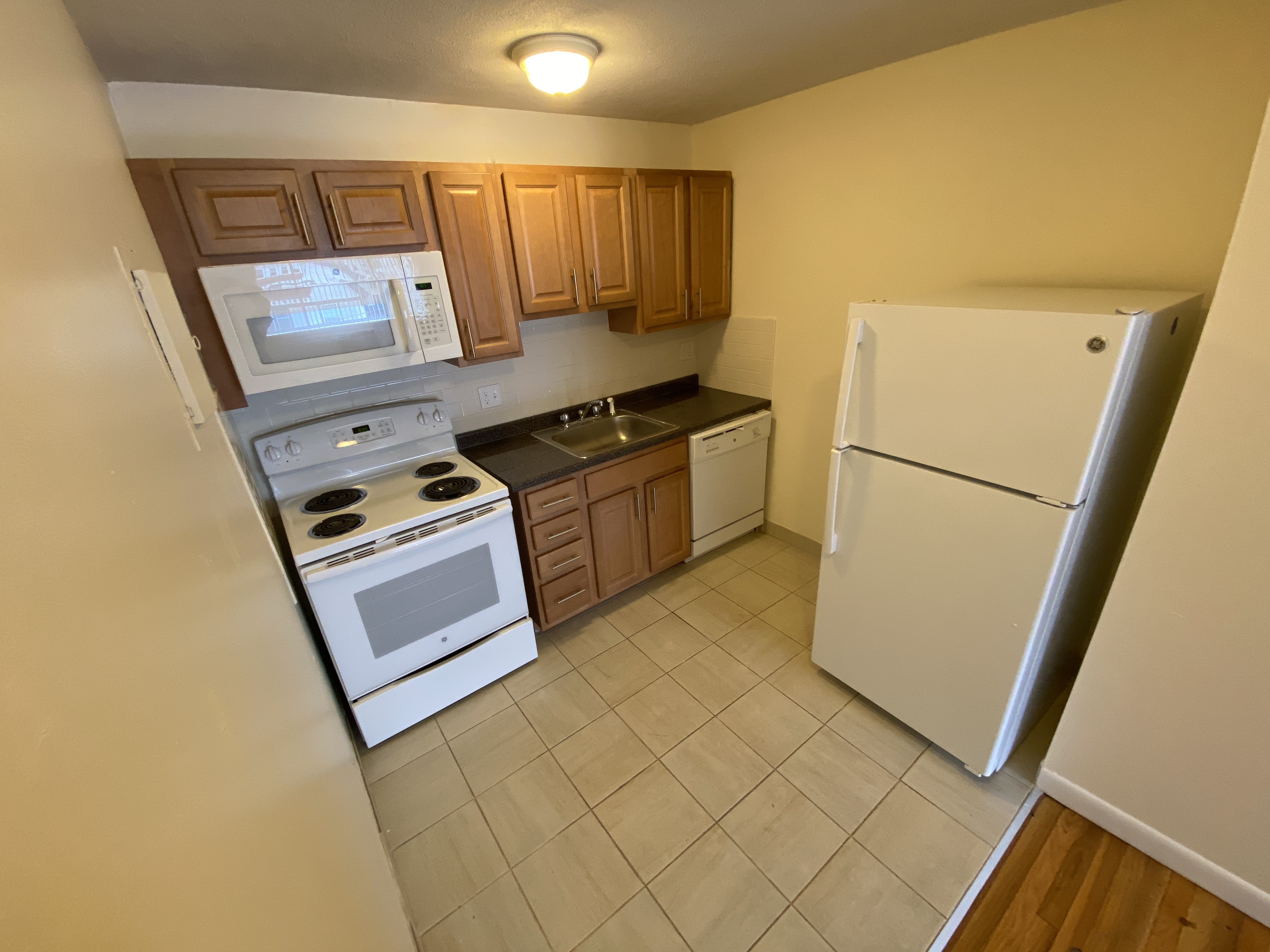 84 Gardner St, Allston