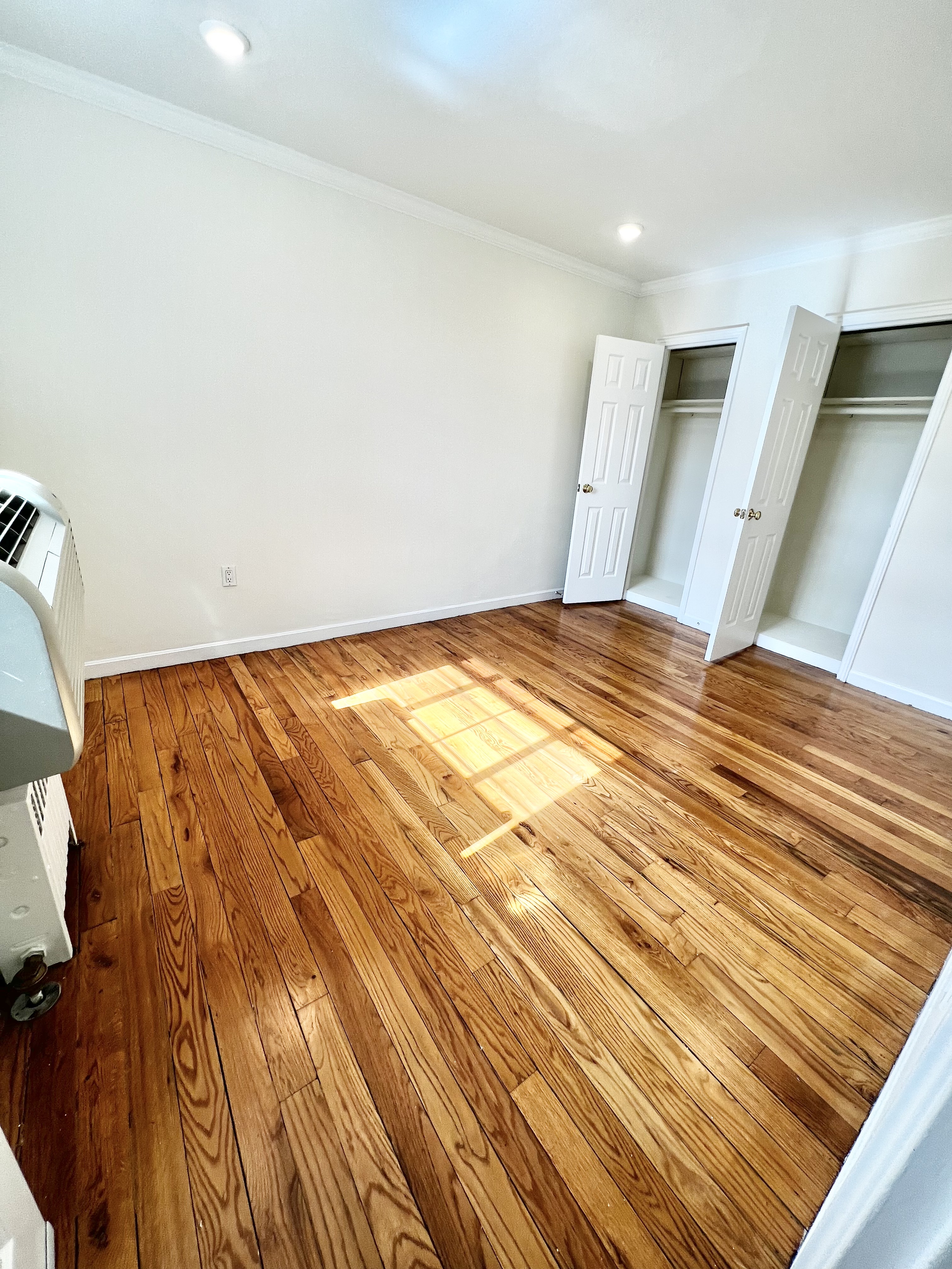 52 Brattle St, Harvard Square