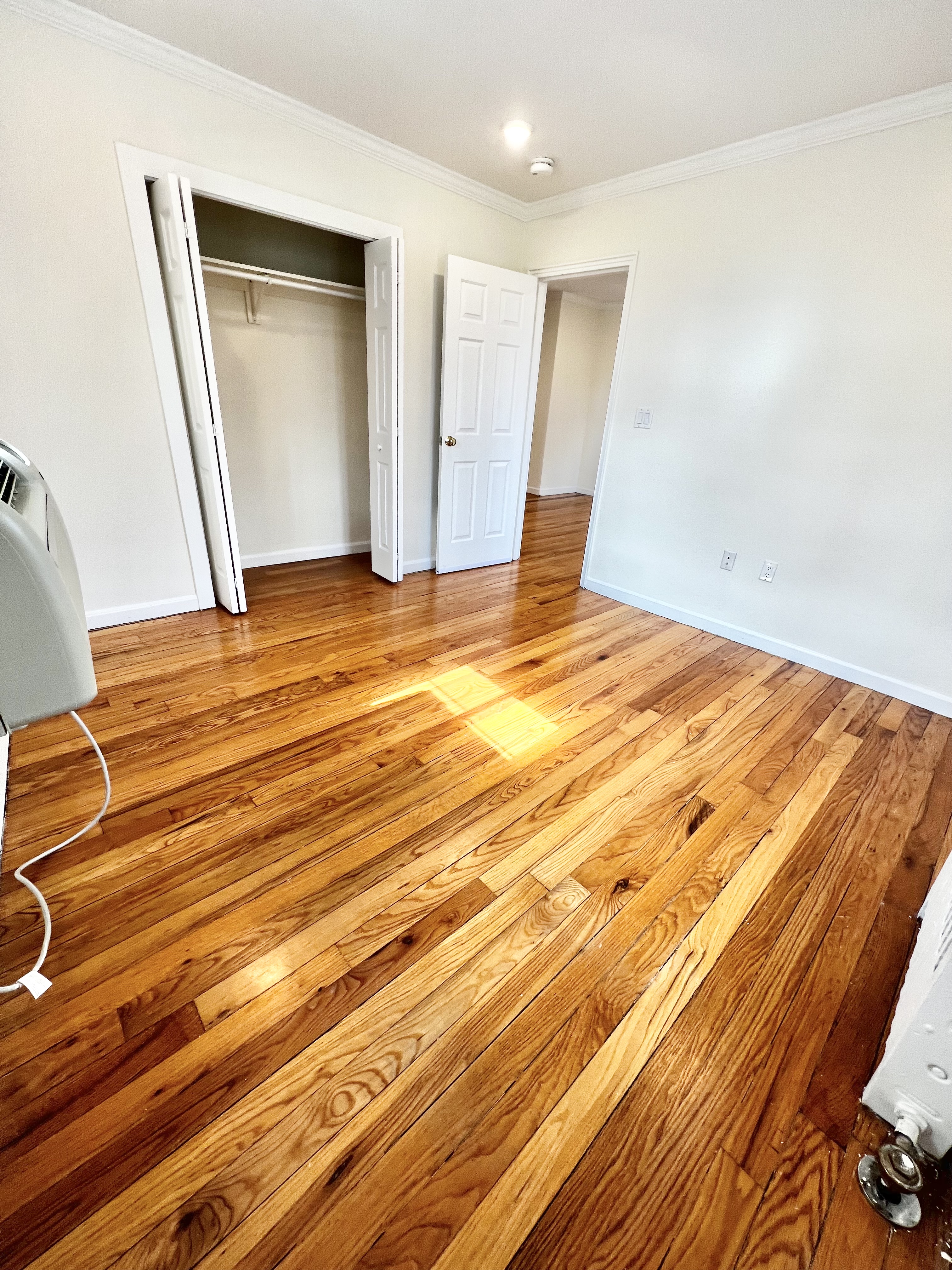 56 Brattle St, Harvard Square