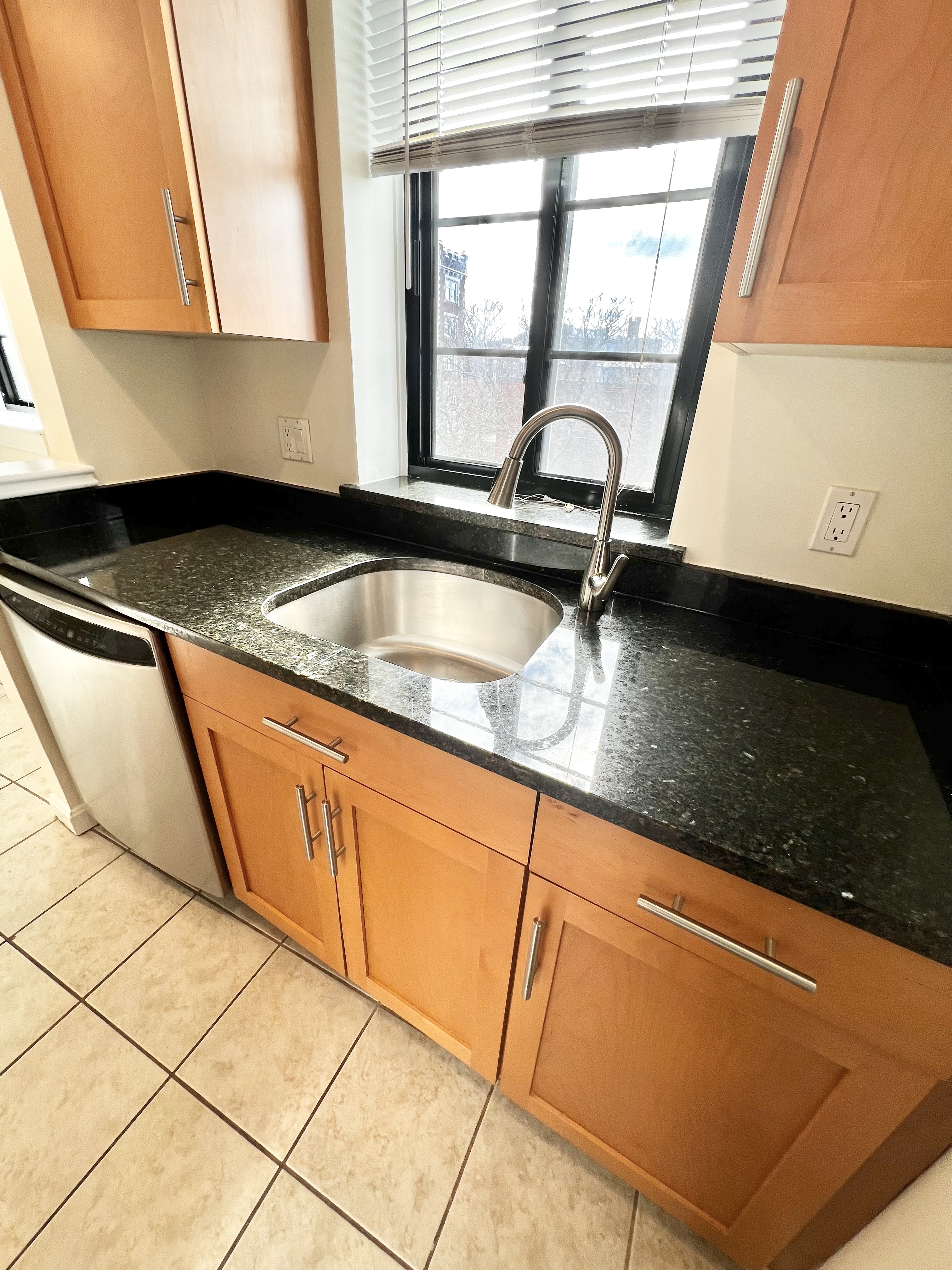 52 Brattle St, Harvard Square