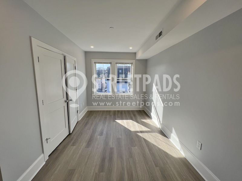 80 North Beacon St, Allston