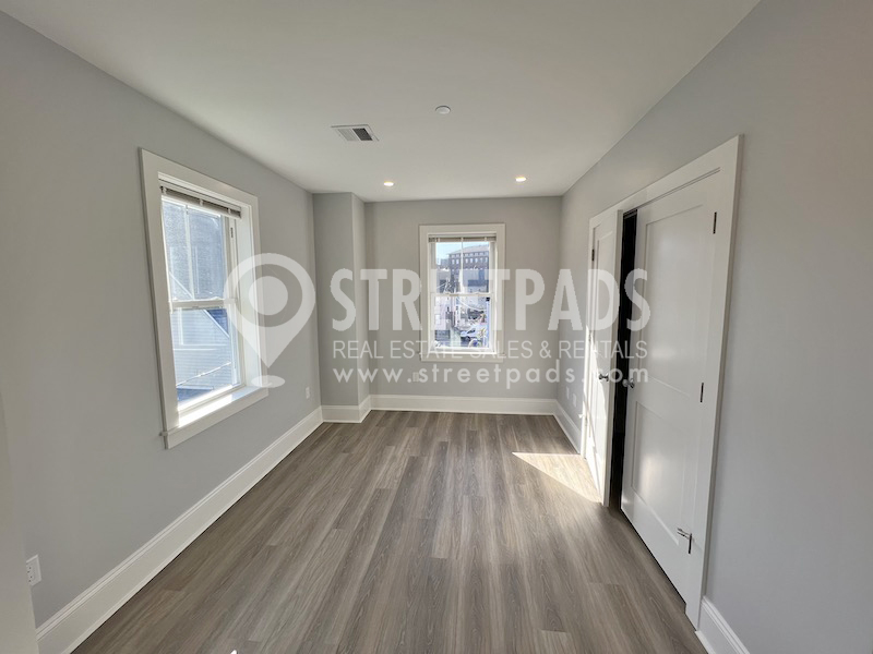 80 North Beacon St, Allston