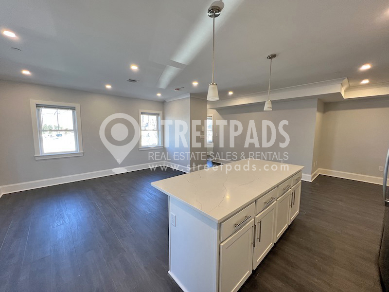 80 North Beacon St, Allston