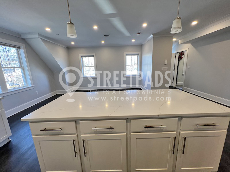 80 North Beacon St, Allston