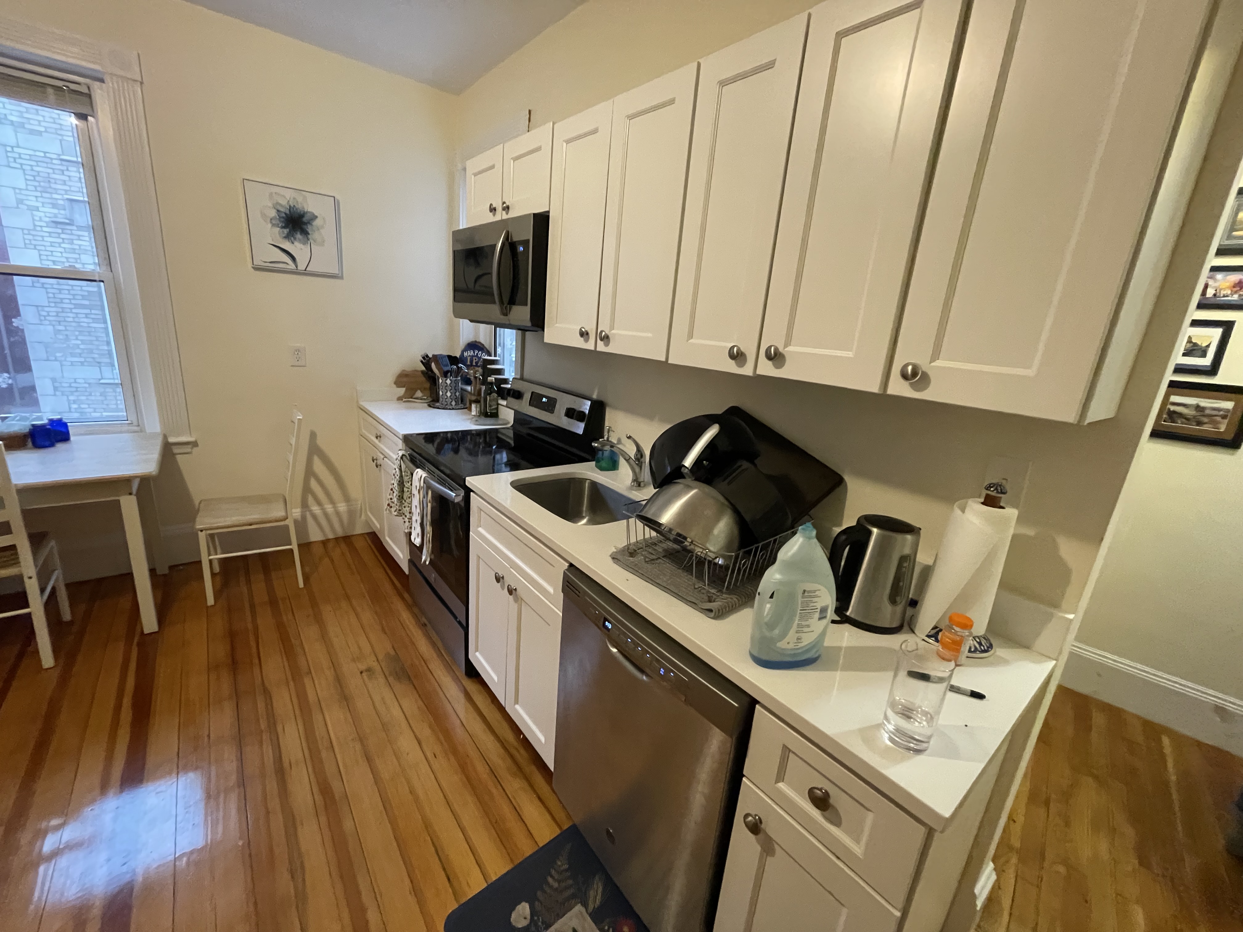 11 Englewood Ave, Washington Square