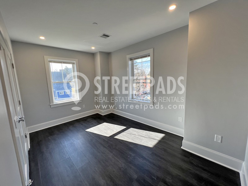 80 North Beacon St, Allston