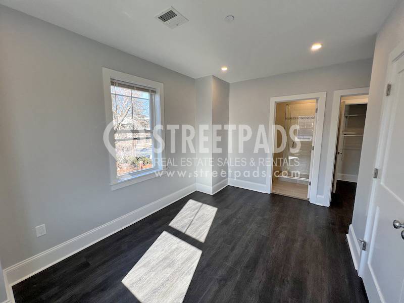 80 North Beacon St, Allston