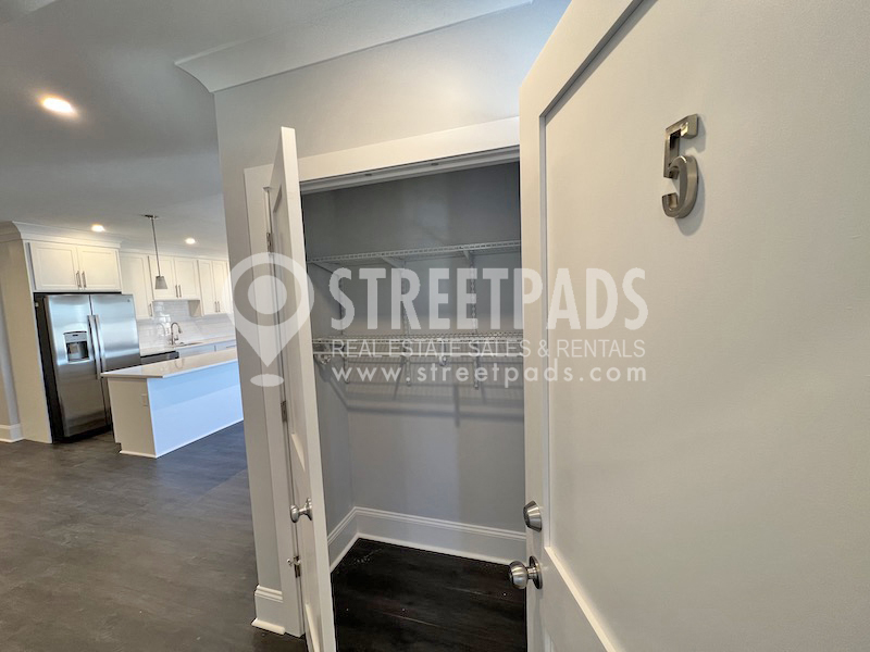 80 North Beacon St, Allston