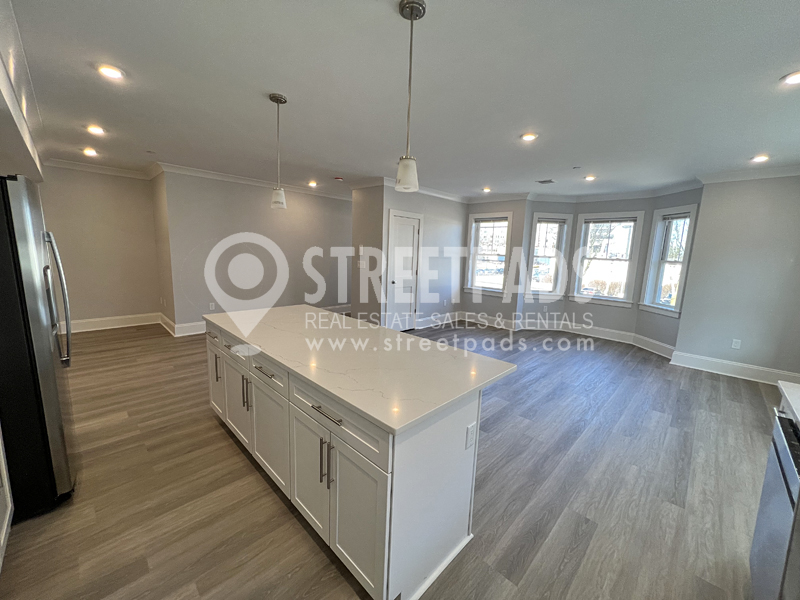 80 North Beacon St, Allston