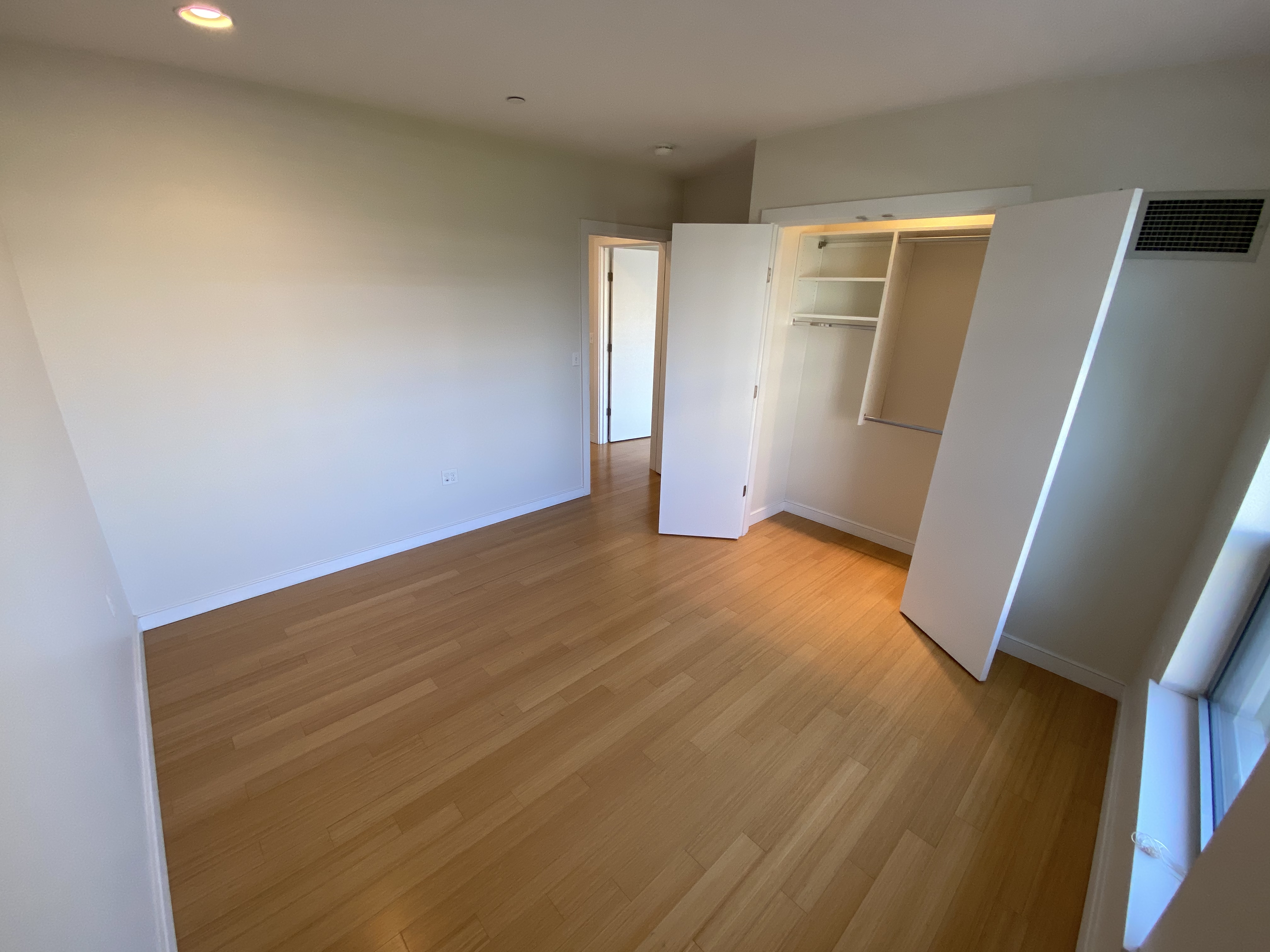 601 Albany St, South End