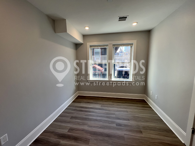 80 North Beacon St, Allston