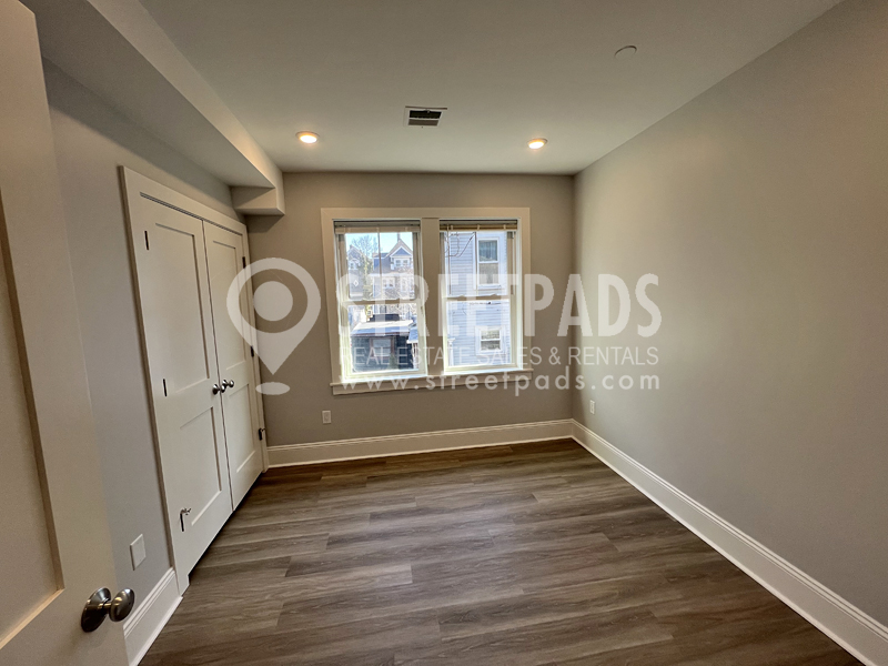 80 North Beacon St, Allston