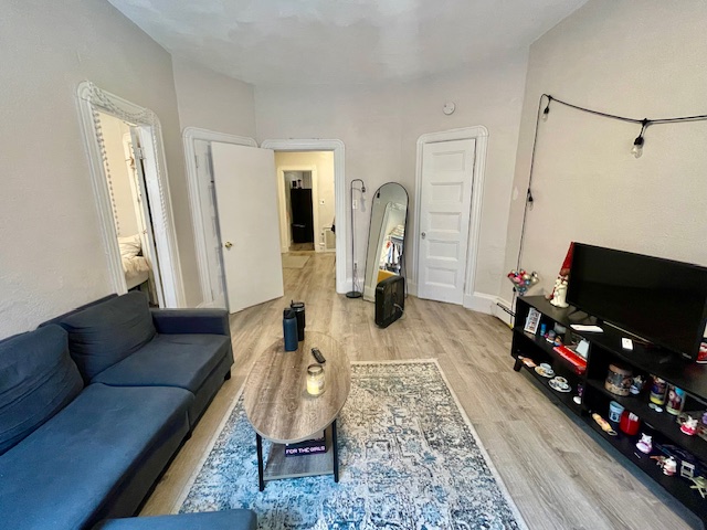 26-1/2 Charter St, North End