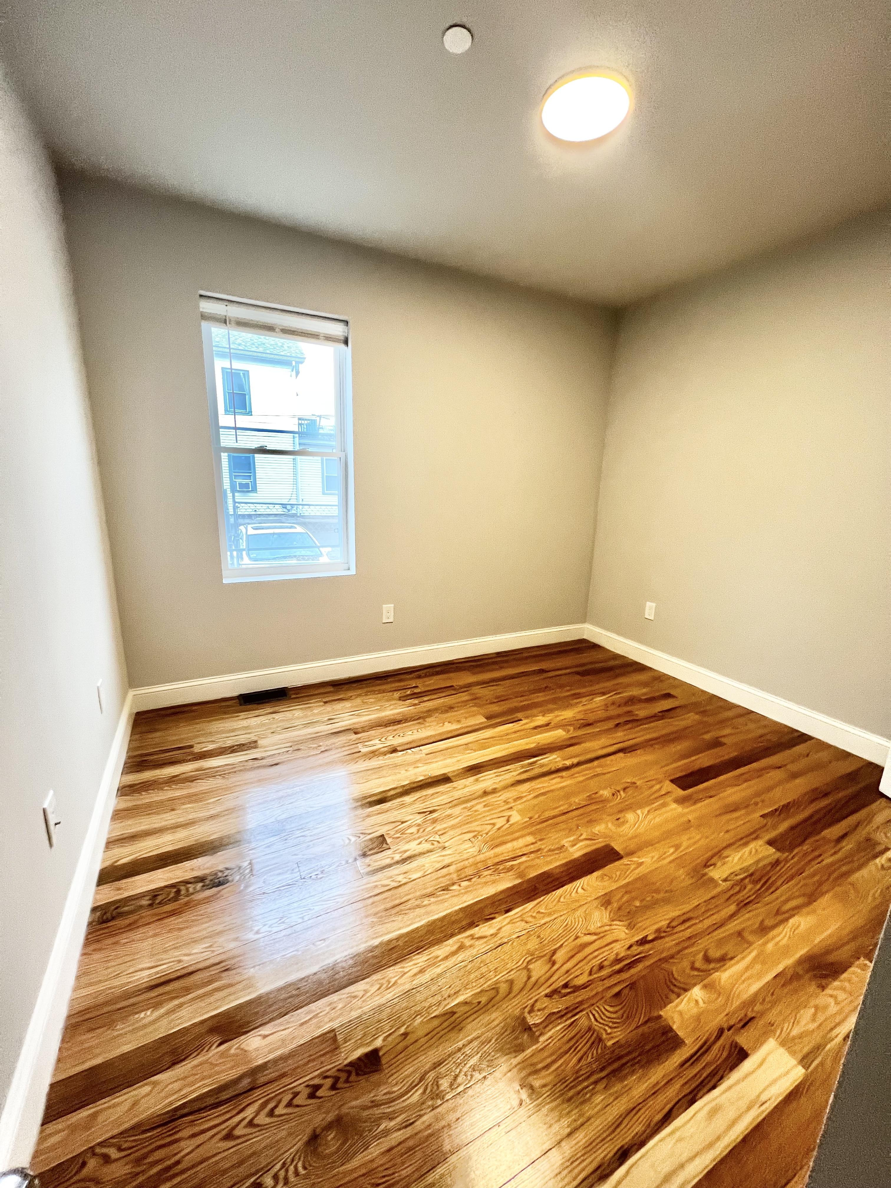 151 Crescent St, Highlands