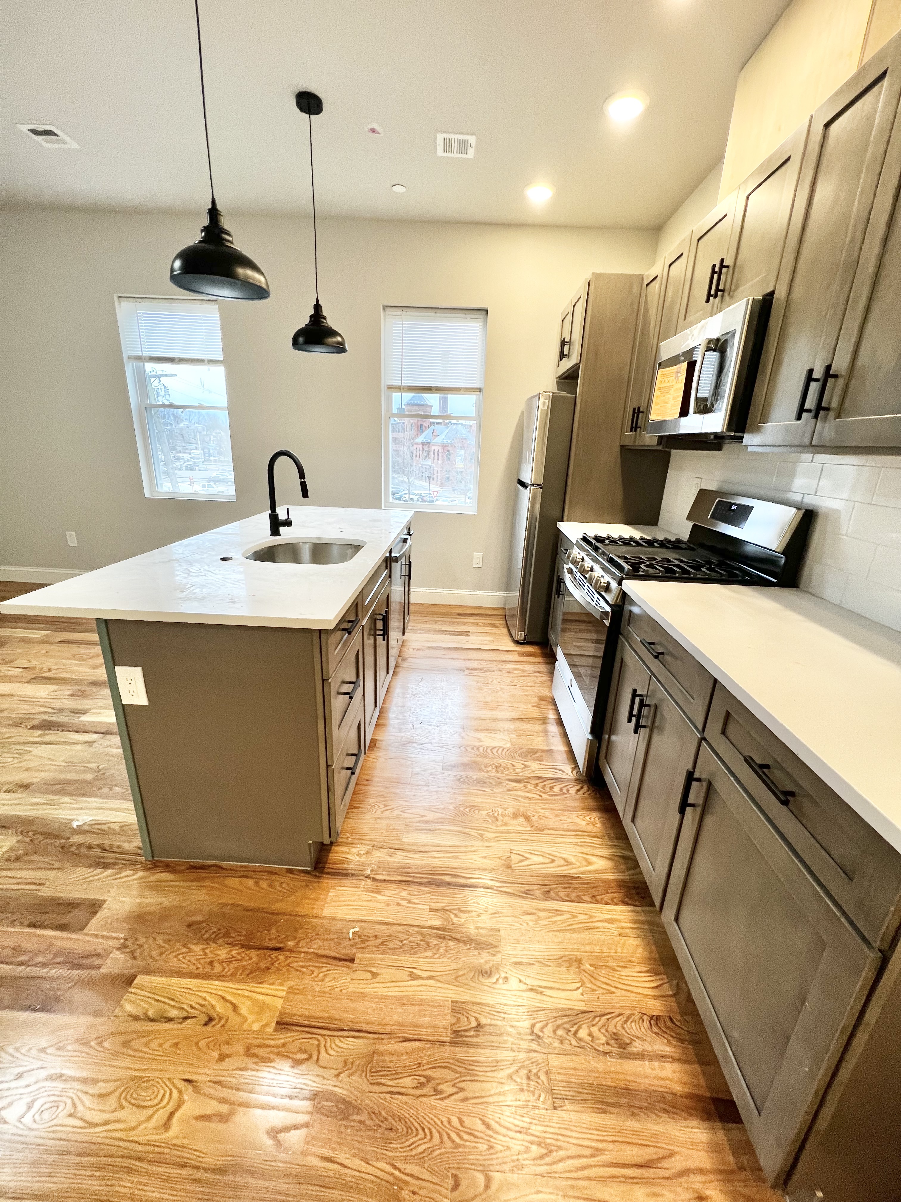 151 Crescent St, Waltham