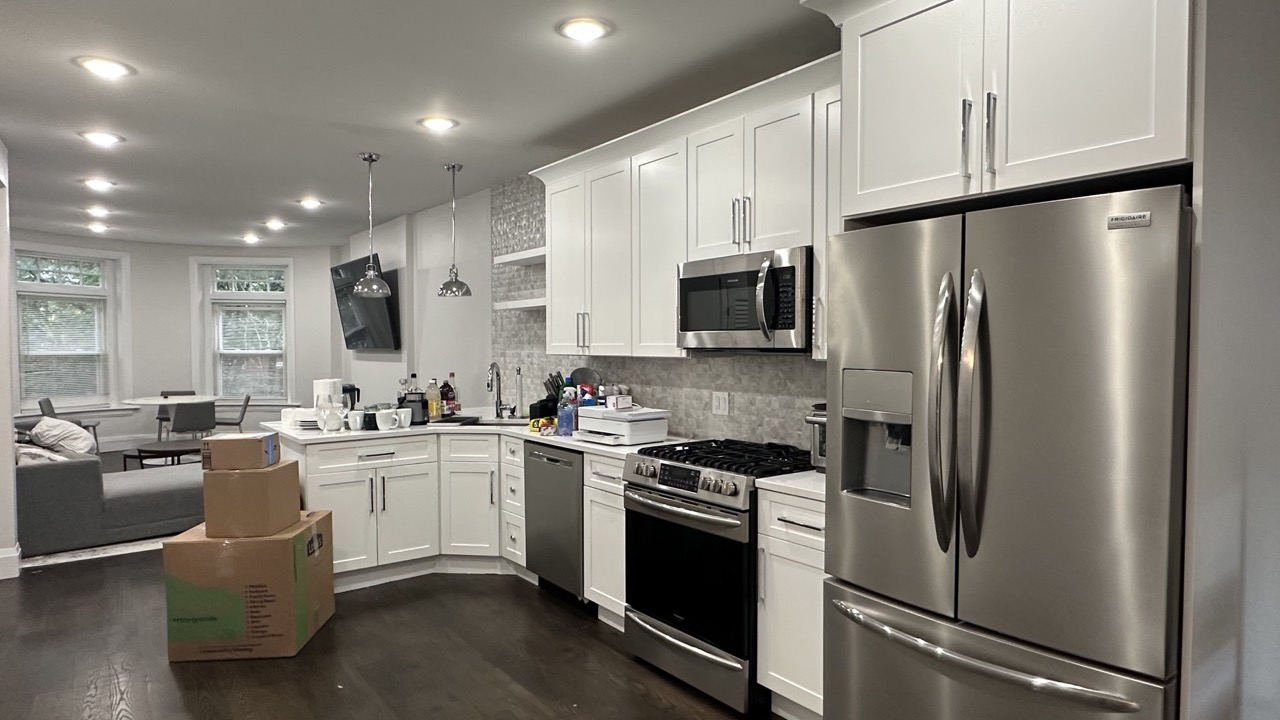 7 Strathmore Rd, Washington Square