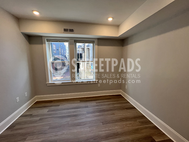 80 North Beacon St, Allston