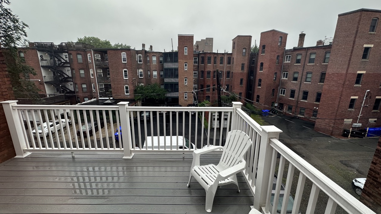 7 Strathmore Rd, Washington Square