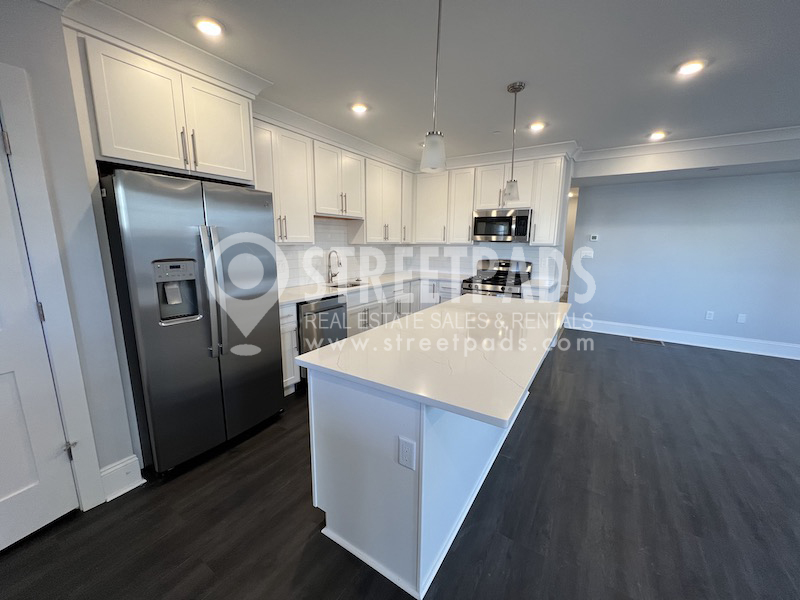 80 North Beacon St, Allston