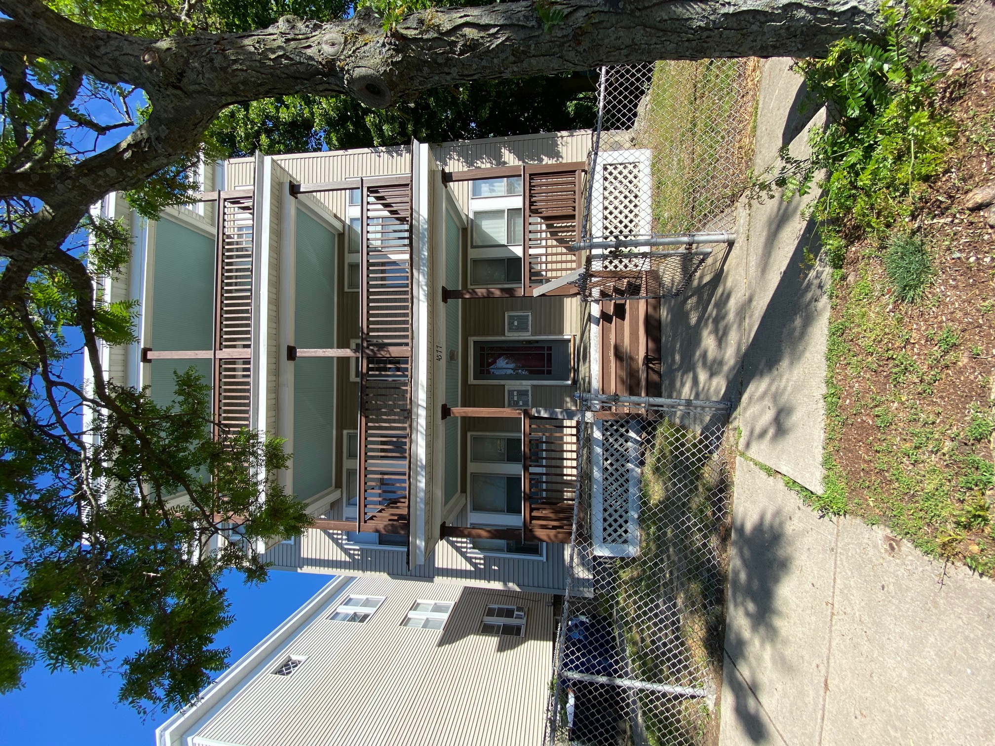 4577 Washington St, Roslindale