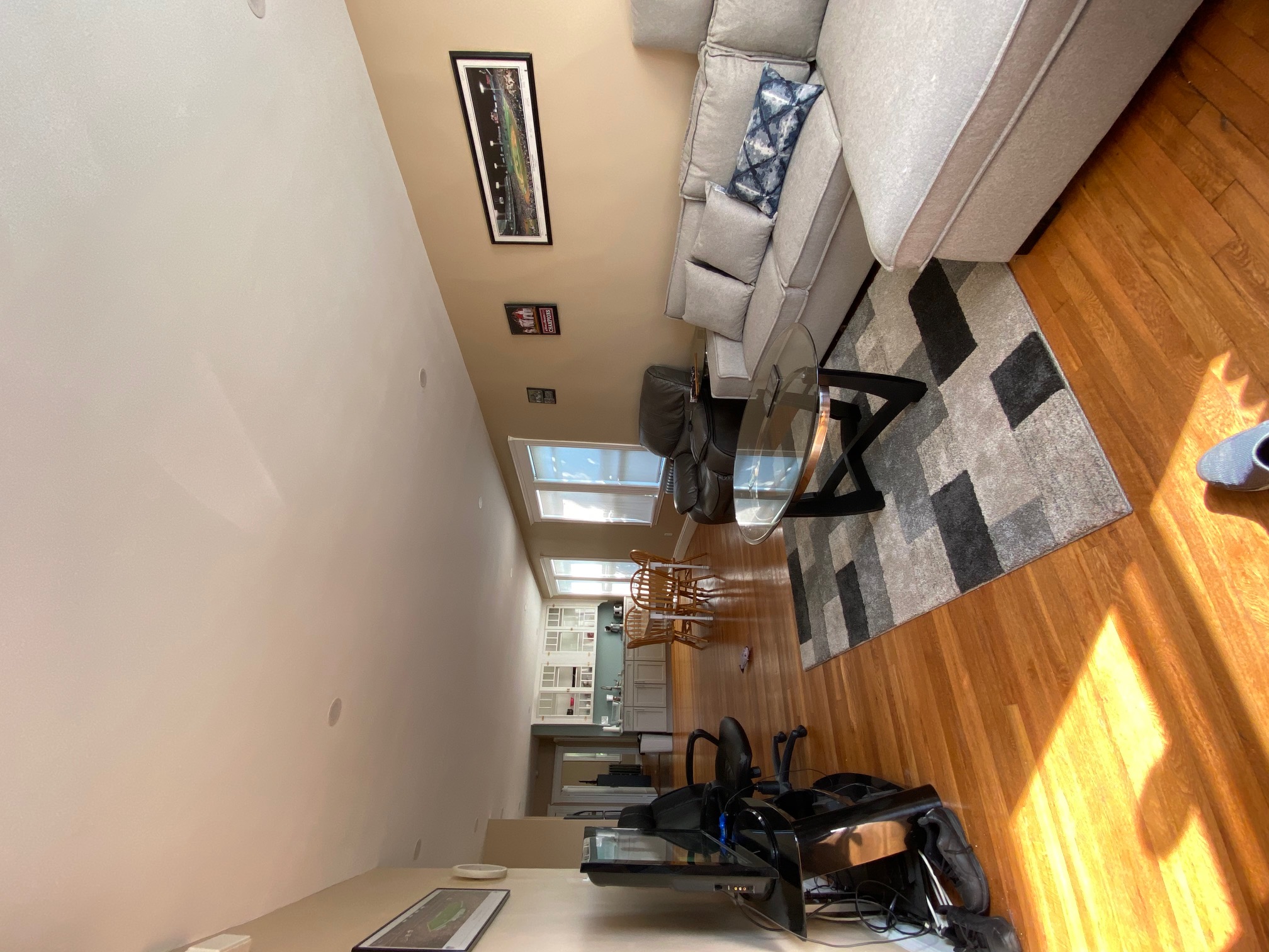 4577 Washington St, Roslindale