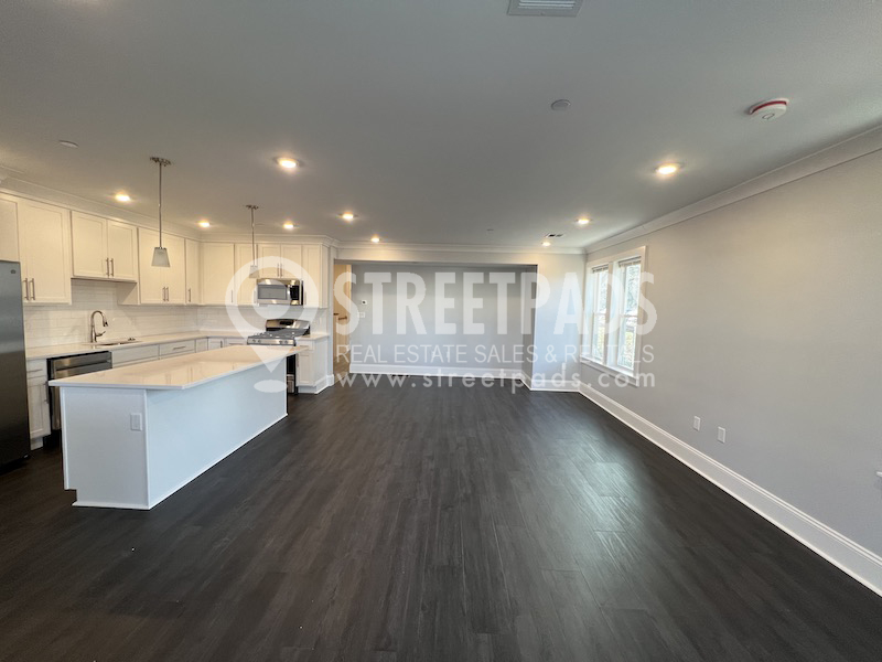 80 North Beacon St, Allston