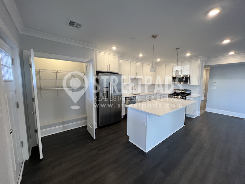 80 North Beacon St, Allston