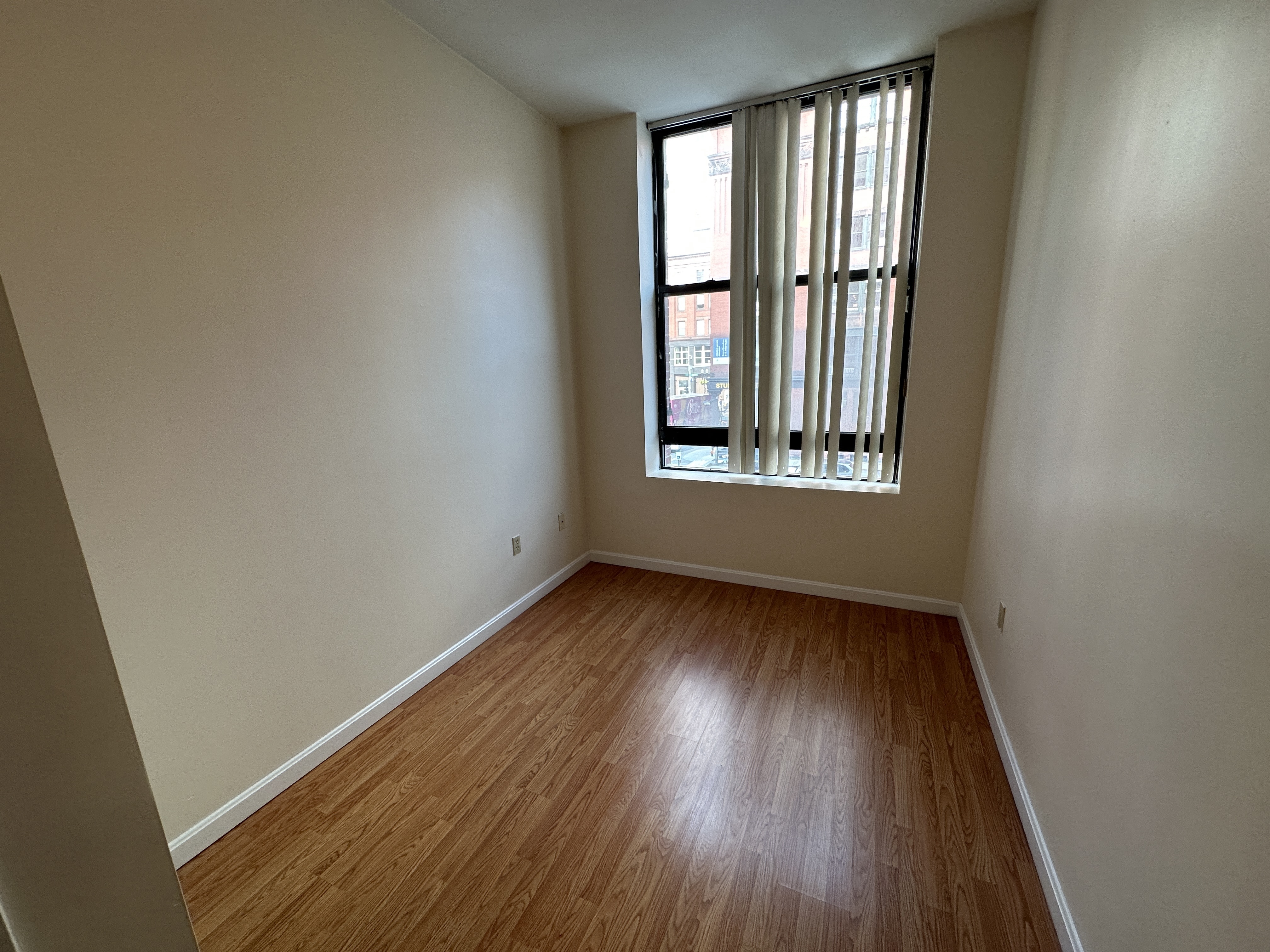 81 Essex St, Chinatown